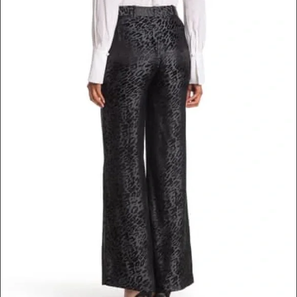 NWT.  Equipment Silk Wide Leg Pants. Very sexy and feminine silk fabric! - Picture 2 of 8